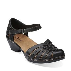 Clarks Wendy River Leather Sandals Black 9M